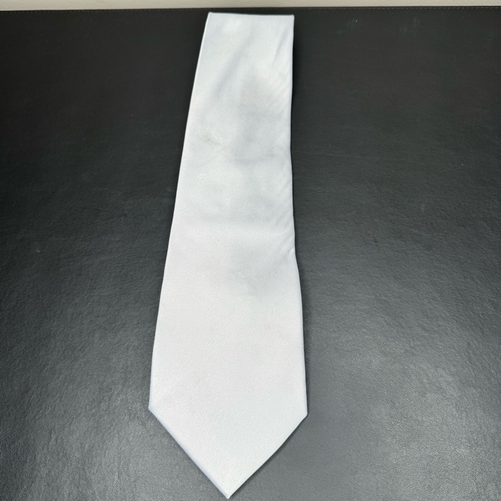 Geoffrey Beene tie